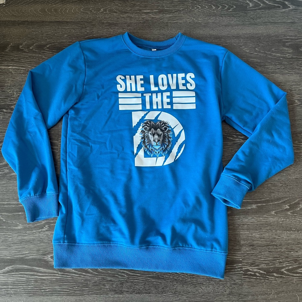 Detroit Lions | Graphic Crewneck Sweatshirt | Honolulu Blue | Small